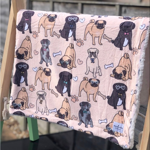 THE PAW PRINT BOUTIQUE PUG BLANKET!